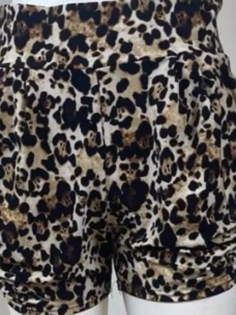 CONCEITED Women’s Leopard Print Harem Shorts with Pockets